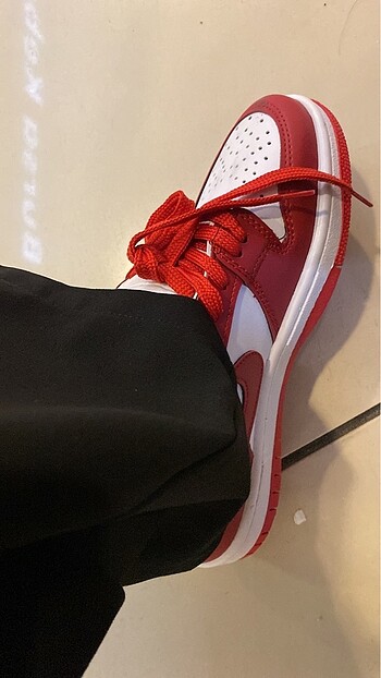 Nike Kırmızı spor ayakkabı