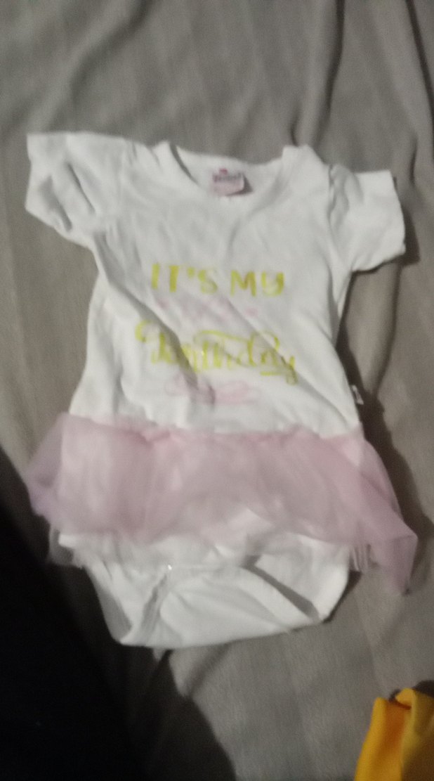 Nakışlı Beyaz Bebek Önlüğü 9-12 Ay - Görsel 2