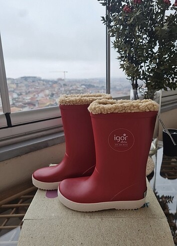 27 Beden bordo Renk Igor cocuk içi kürklü bot sifir
