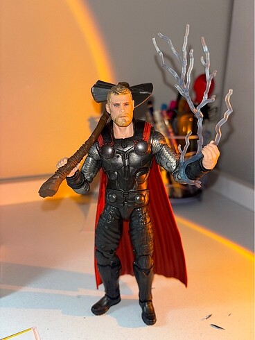  Beden Renk ORİJİNAL THOR FİGÜR