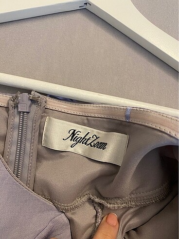 Lila renkte abiye kısa elbise adil ışık - Görsel 4