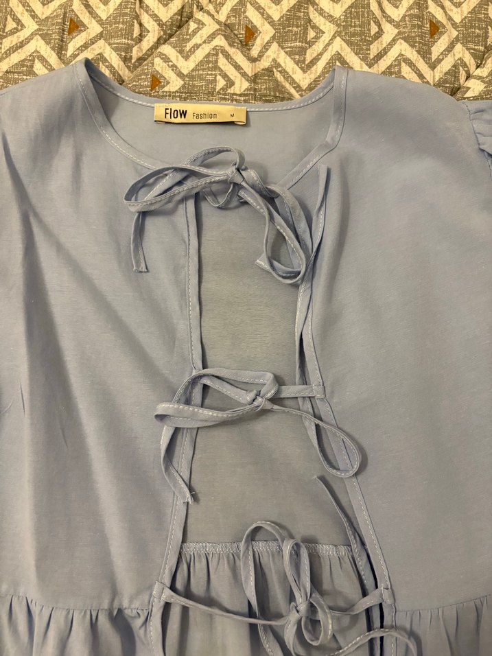 Mavi fiyonklu bluz - Görsel 4