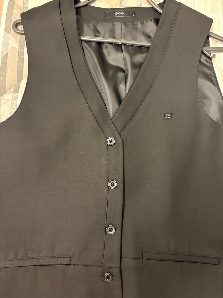 AVVA Erkek Siyah Düğmeli Yelek - Görsel 2