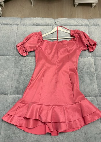 Pembe V Yaka Mini Fırfırlı Elbise adilışık - Görsel 4