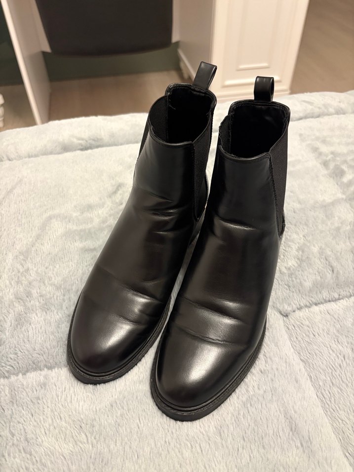 Siyah Deri Kadın Botu Zara - Görsel 5