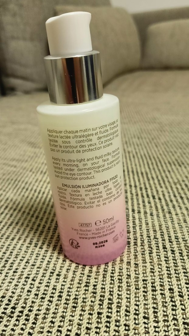 Bright Botanical SPF30 Aydınlatıcı Emülsiyon - Görsel 2