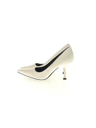 Zara Stiletto %70 İndirimli.