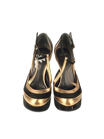 40 Beden Topshop Platform %70 İndirimli.