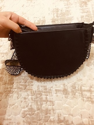 LC Waikiki Siyah kol çantası