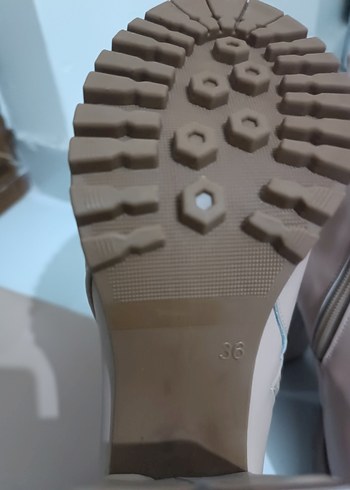 Bej Kadın Diz Üstü Topuklu Bot - Görsel 4