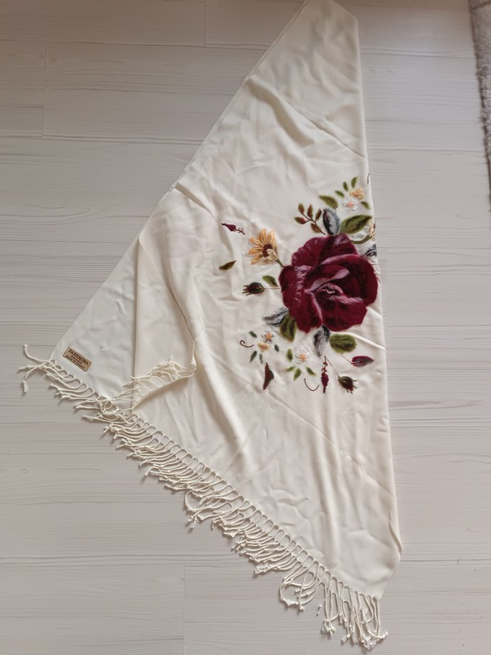 Beyaz Püsküllü Bohem Şal - Görsel 2