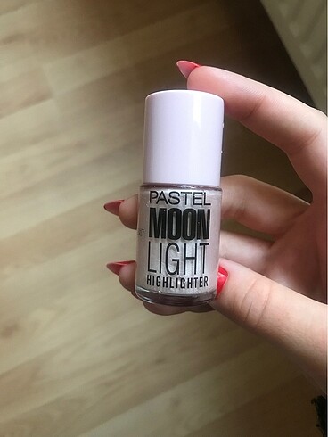 Pastel moon light