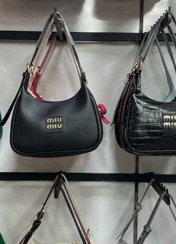 Miu Miu Kol Çantası