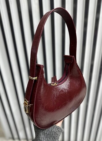 Cherry Model Kol Çantası ????