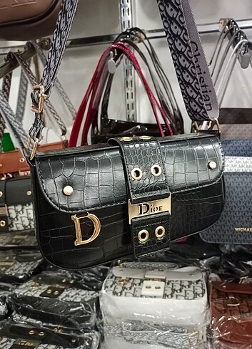 Dior Askılı Çanta 