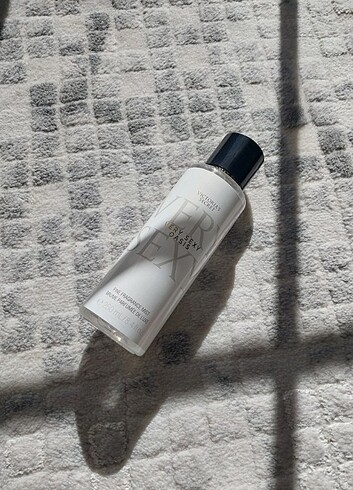 Victoria Secret Very Sexy Oasis Vücut Spreyi