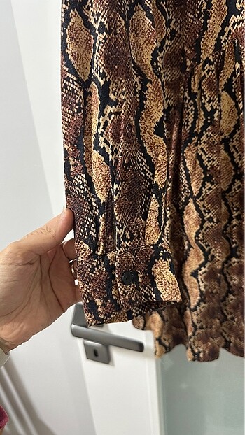 s Beden Bershka leopar gömlek elbise