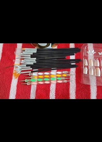 Beden BU FIYATA BOYLE SET YOK!!!!
