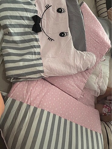 Yorgun ve yatak koruması - Görsel 2