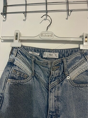32 Beden mavi Renk Mango Jean
