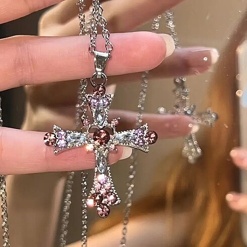 Shein Pembe Haç Kolye