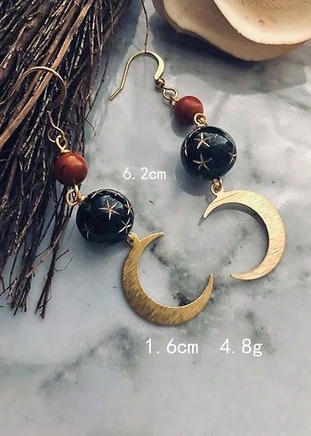 Altın Renkli Ay ve Boncuklu Uzun Küpe - Görsel 2