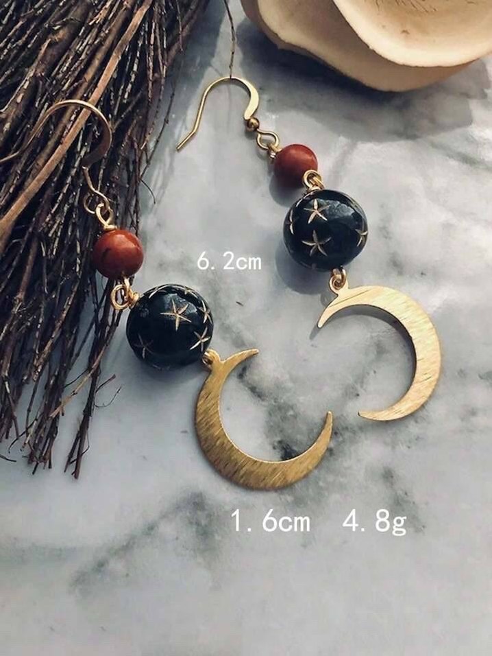 Altın Renkli Ay ve Boncuklu Uzun Küpe - Görsel 2