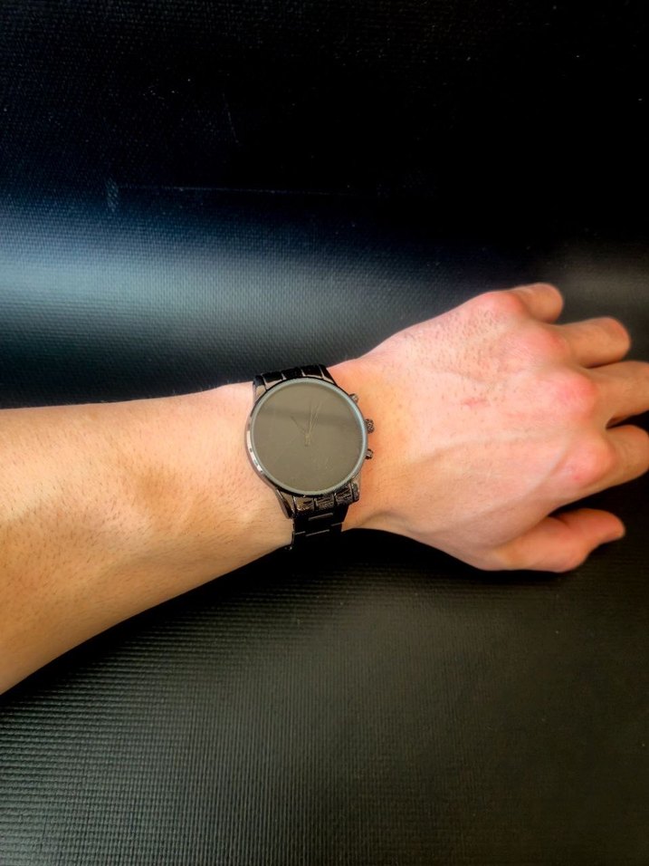 Geometrik Desenli Mat Siyah Tasarım Saat - Görsel 3