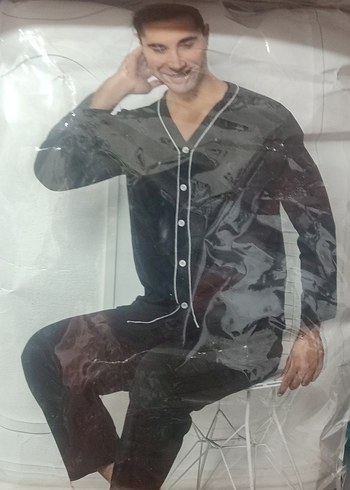 Siyah V Yaka Düğmeli Erkek Pijama Takımı - Görsel 3