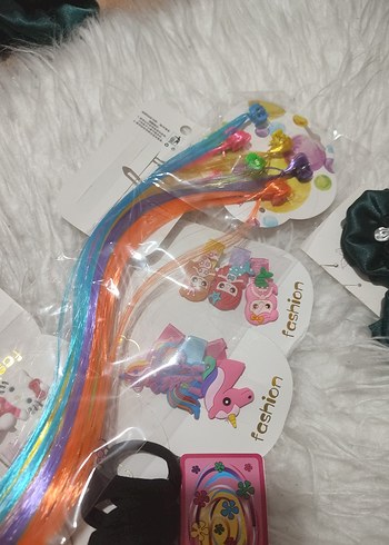 7 Farklı Çeşit Gönderilir.Çok Renkli Pop Kültür Çocuk Toka Seti - Görsel 5