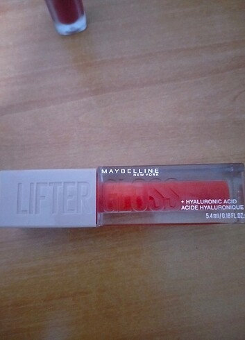 Lifter gloss