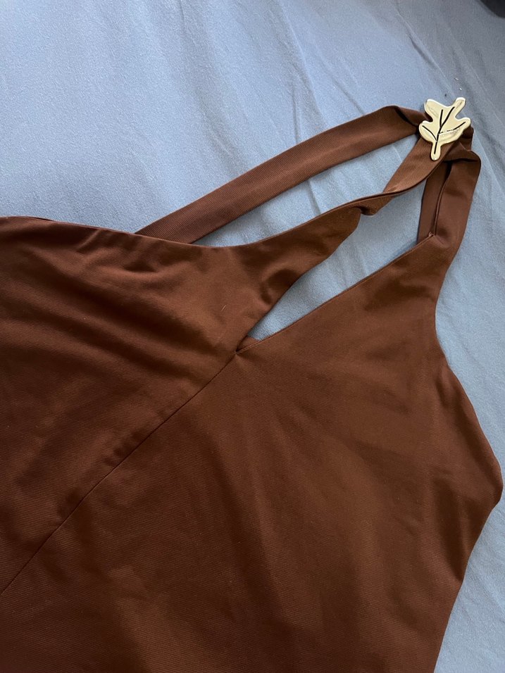 Kahverengi Askısız Kemer Detaylı Kadın Atlet - Görsel 3