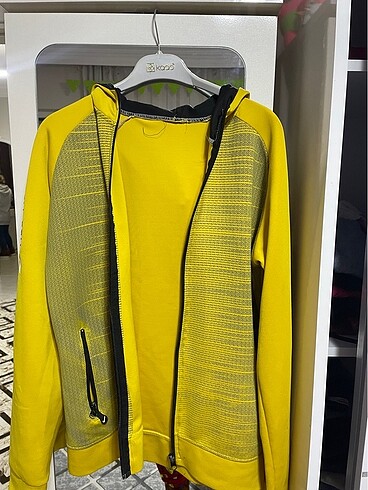 Nike logos hırka