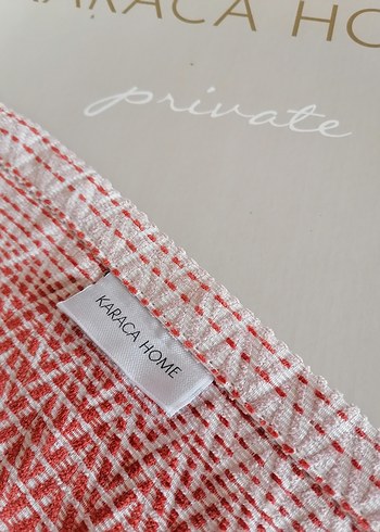 Karaca Home yatakörtüsü ve iki volanlı yastık kılıfı - Görsel 3