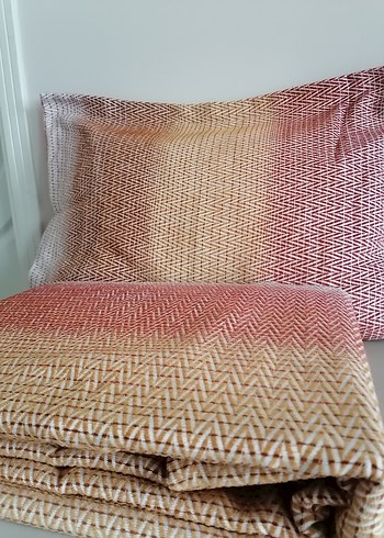 Karaca Home yatakörtüsü ve iki volanlı yastık kılıfı - Görsel 4