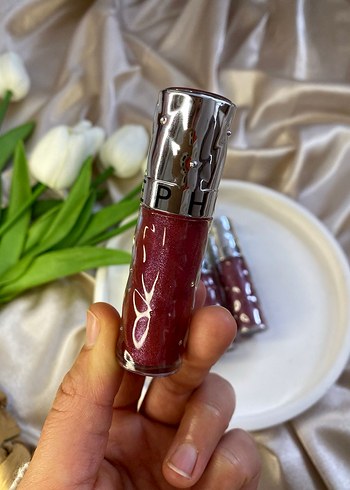 Bordo Renkli Canlı Dudak Parlatıcısı - Görsel 2