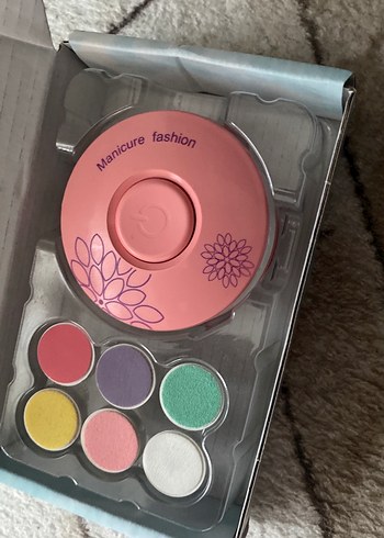 Pastel Renkli Göz Farı Paleti - Görsel 2