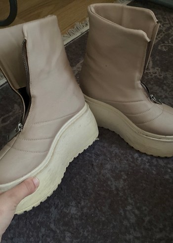 Bej Deri Fermuarlı Kadın Dolgu Topuk Bot - Görsel 3