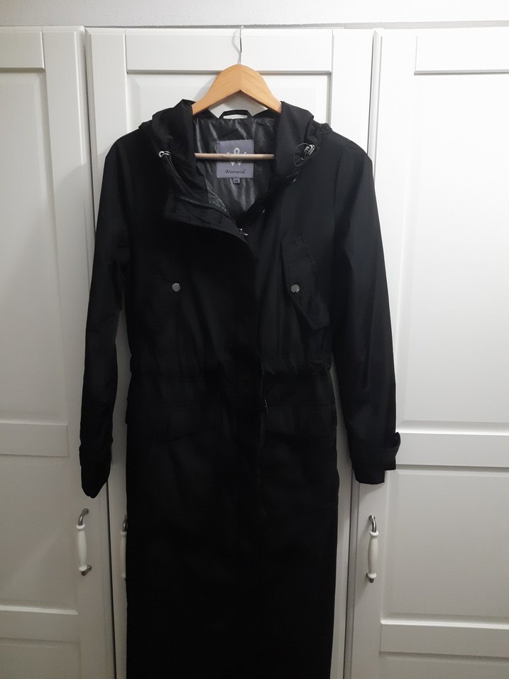 Bayan Siyah Uzun Kuşaklı Yağmurluk - Görsel 3