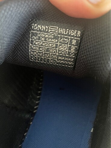 42 Beden lacivert Renk Orjinal Tommy Hilfiger erkek sneaker
