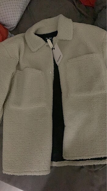 Pull and Bear Pelus