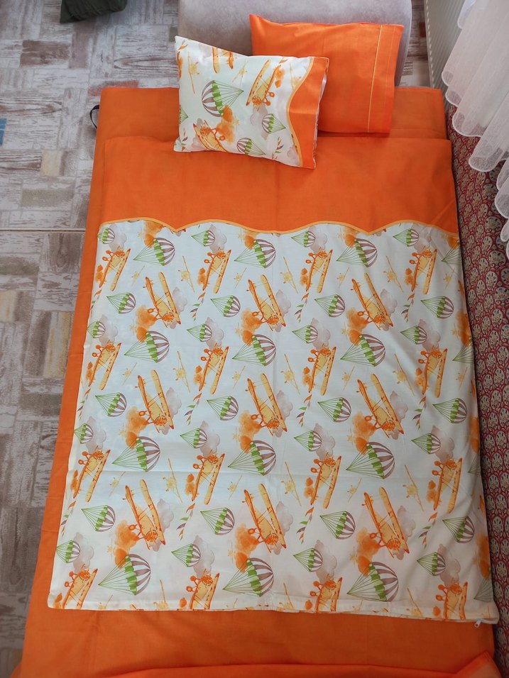 Renkli Baskılı Turuncu Nevresim Takımı - Görsel 2