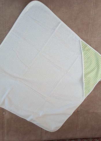 Beyaz Kareli Desenli Havlu - Görsel 2