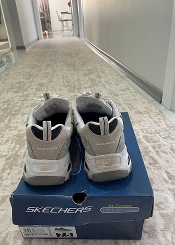 Gri Skechers Kadın Spor Ayakkabı Velcro