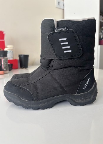 Decathlon Quechua Siyah Cocuk Kar Botu