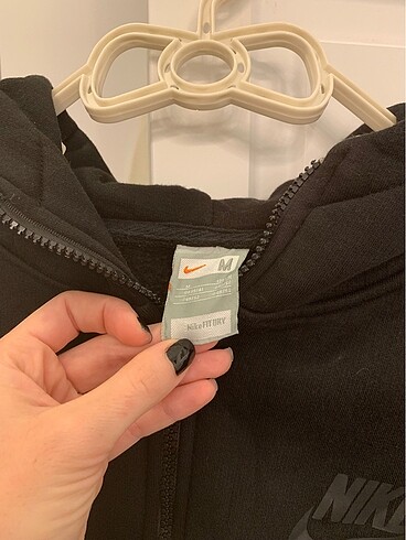 m Beden NIKE KAPÜŞONLU