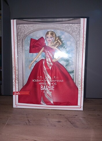 2019 Barbie Yılbaşı Bebeği