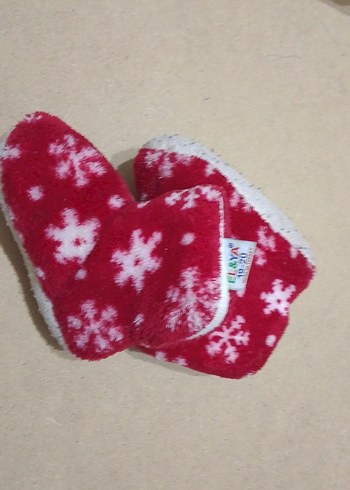 Kız Çocuk Kırmızı Nakışlı Sıcak Ev Terliği - Görsel 6