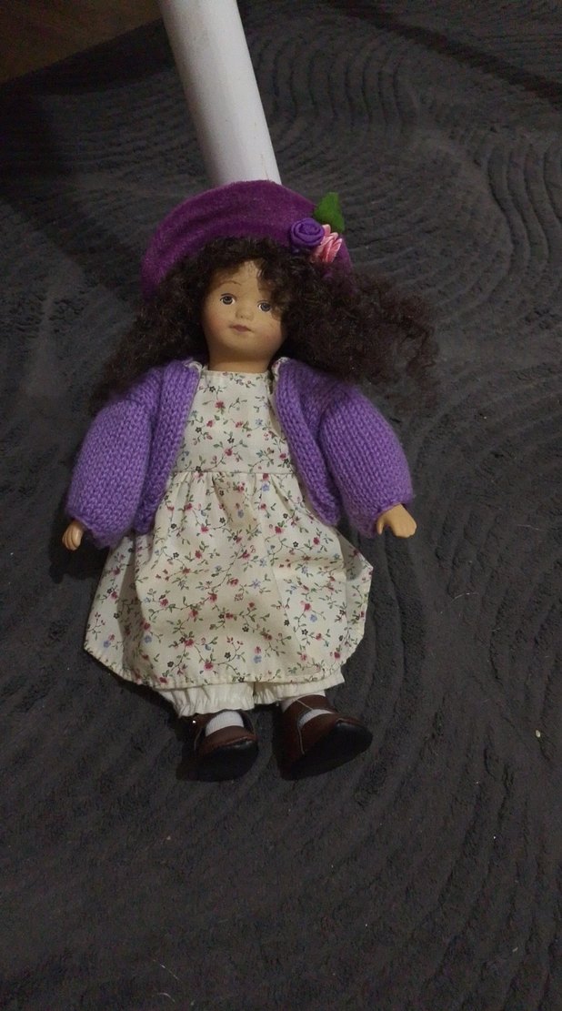 porselen bebek Mor Kıyafetli Bebek - Görsel 4