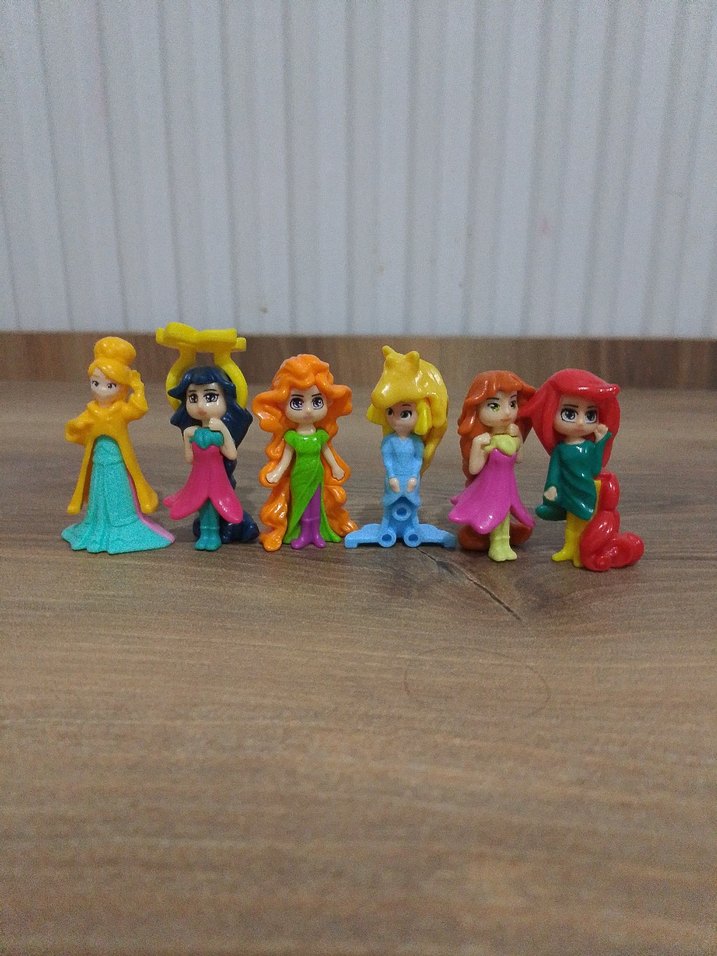 Renkli Mini Aksiyon Figürleri Seti - Görsel 3